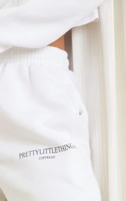 PRETTYLITTLETHING White Graphic Copyright Sweatpants White -Prettylittlething 0184b4b697210de850a87cf5c75e7ce7c9061701 cmq6907 4
