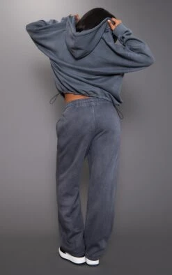 Prettylittlething Charcoal Washed Oversized Front Pocket Toggle Hem Zip Up Hoodie Charcoal -Prettylittlething 12ec2e06f8792db54c2ea2774cda06f38a5c150a cng0768 2