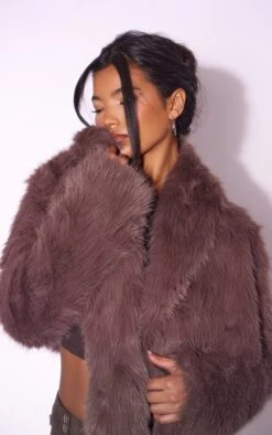 Prettylittlething Chocolate Faux Fur Belted Hem Cropped Coat Chocolate -Prettylittlething 20a5c9984bb84c1fb4e472b639c0e5d8cfed5f35 cnf7820 4