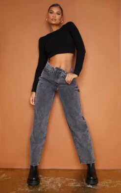 Prettylittlething Black Cropped Rib Knit Top Black -Prettylittlething 274cacba0ac63813a3cf812800e4c4fd7d4d3352 cmg2078 3