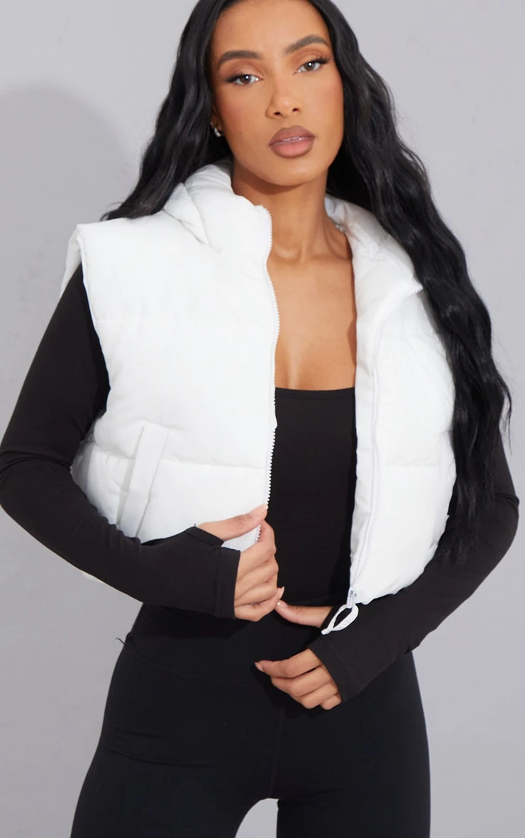 Prettylittlething White Hooded Cropped Vest White 4 Prettylittlething White Hooded Cropped Vest White - Image 4