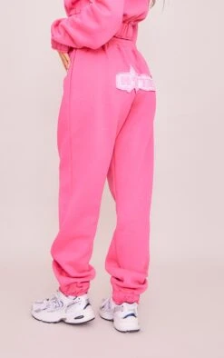 Prettylittlething Pink Hottie Applique Oversized Cuffed Sweatpants Pink -Prettylittlething 4240e2154d91afe2c8856d7c2288ab9281a56603 cnh1764 3