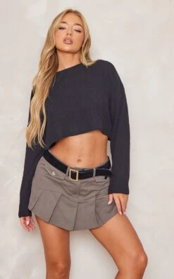 Prettylittlething Black Basic Crew Neck Crop Knit Sweater Black