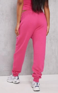 PRETTYLITTLETHING Hot Pink High Waist Cuffed Sweatpant Hot Pink -Prettylittlething 4b0bf69948f2011680c3b042e908114d4ef41942 cnf2770 3