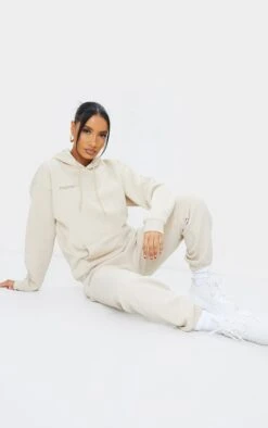 PRETTYLITTLETHING Logo Sand Est 2012 Oversized Fit Hoodie Sand -Prettylittlething 4c8070eeb9fbac3ed95843408fedaf7211a2ee2a CMT8546 3