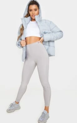 Prettylittlething Light Grey Padded Panel Puffer Hooded Jacket Light Grey -Prettylittlething 5531e2563afa1224f8afd35dddd64bf3b9800290 cmg2956 3