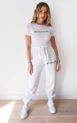 PRETTYLITTLETHING Logo White Short Sleeve Bodysuit White -Prettylittlething 5a87c91d68ce65e6299dd86641a6c194737db991 CMT8530 3