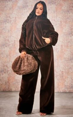 Prettylittlething Premium Chocolate Brown Faux Fur Bomber Jacket Chocolate Brown -Prettylittlething 65e5a5769cbaa5b2d1bba435d7ebdb4fa60540fa cng5015 3