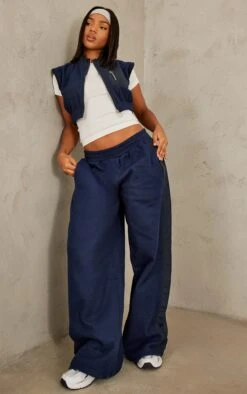 Prettylittlething Navy Fleece Contrast Pocket Cropped Vest Navy 7 Prettylittlething Navy Fleece Contrast Pocket Cropped Vest Navy -Prettylittlething 7859c25f27fa0d297c9f8e0264ac75cd720a6f2d cng0792 3