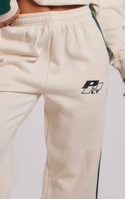 PRETTYLITTLETHING Cream Embroidered Side Panel Straight Leg Sweatpants Cream -Prettylittlething 78c86297307091176101f29461e2688eec6b6cc7 cnf8429 4