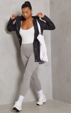 Prettylittlething Black Pocket Front Waterproof Rain Mac Black -Prettylittlething 7b220d940f7f2ee8683e678beb4dcd4c5da8bc60 cmh5124 3