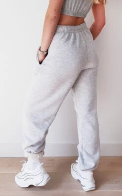 PRETTYLITTLETHING Grey Embroidered Cuffed Sweatpants Grey -Prettylittlething 882d69d62290f879f6ede9887a28eebb7309fb03 CMU3483 3