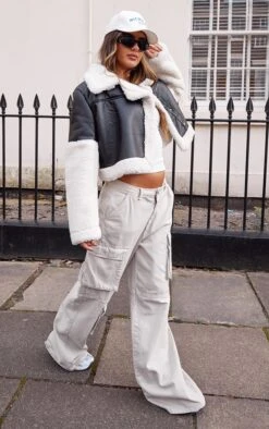 Prettylittlething Black Statement Borg Trim Faux Leather Aviator Jacket Black -Prettylittlething 8852541c2a5cf157d358036e442a2ea2e4759489 cnf4908 3