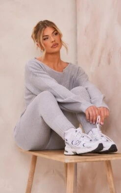 Prettylittlething Grey Waffle Knitted Lounge Set Grey -Prettylittlething 9e590e01e89816f70f6e604cd1fcaa958209390d clv3625 3