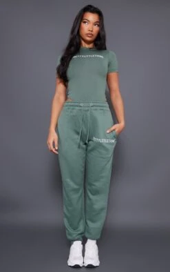 PRETTYLITTLETHING Sea Green Logo Short Sleeved Bodysuit Sea Green -Prettylittlething a230113cdd8c0a9874debcc9d56fc0fbeeba9f00 cnc0631 3