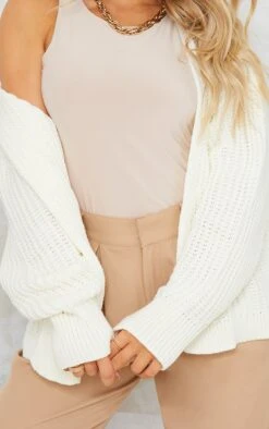 Prettylittlething Cream Chunky Knit Slouchy Cardigan Cream -Prettylittlething a5b85f6b349fba17b321c83f398ac039e6cf9091 cmg9363 4