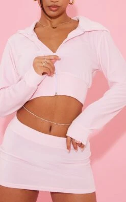 Prettylittlething Baby Pink Velour Micro Mini Skirt Baby Pink -Prettylittlething a6de8263204522bfa23e2967f7a4434b907fb47b cmw9423 5