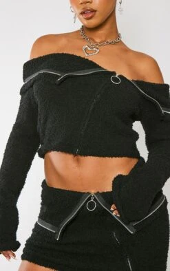 Prettylittlething Black Fluffy Knit Fold Over Zipped Mini Skirt Black -Prettylittlething a7597b32446ac81f43fdd9f76ab535f503bb80ea cnf0393 5