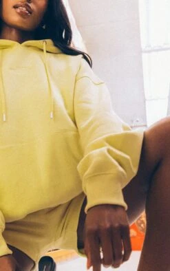 Prettylittlething Lemon Graphic Sweat Shorts Lemon -Prettylittlething a99371125fedd7715ff96576e37233d78af6d1f2 cnf2764 5