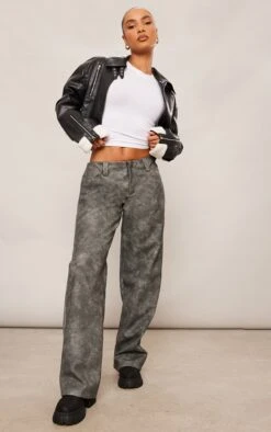 Prettylittlething Black Cropped Zip Detail Aviator Jacket Black -Prettylittlething cc5097512dca7831ac2e75d0416674baf282f376 cng5925 3