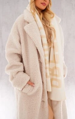 Prettylittlething Cream Turn Up Cuff Longline Borg Coat Cream -Prettylittlething cf224177a62a0652367208ac46cd941865608a7d cng3023 4