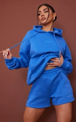 Prettylittlething Blue Graphic Sweat Shorts Blue -Prettylittlething d4e4566b4d44afaa8c192d727b87acf2c7ff2f29 cmv8864 4