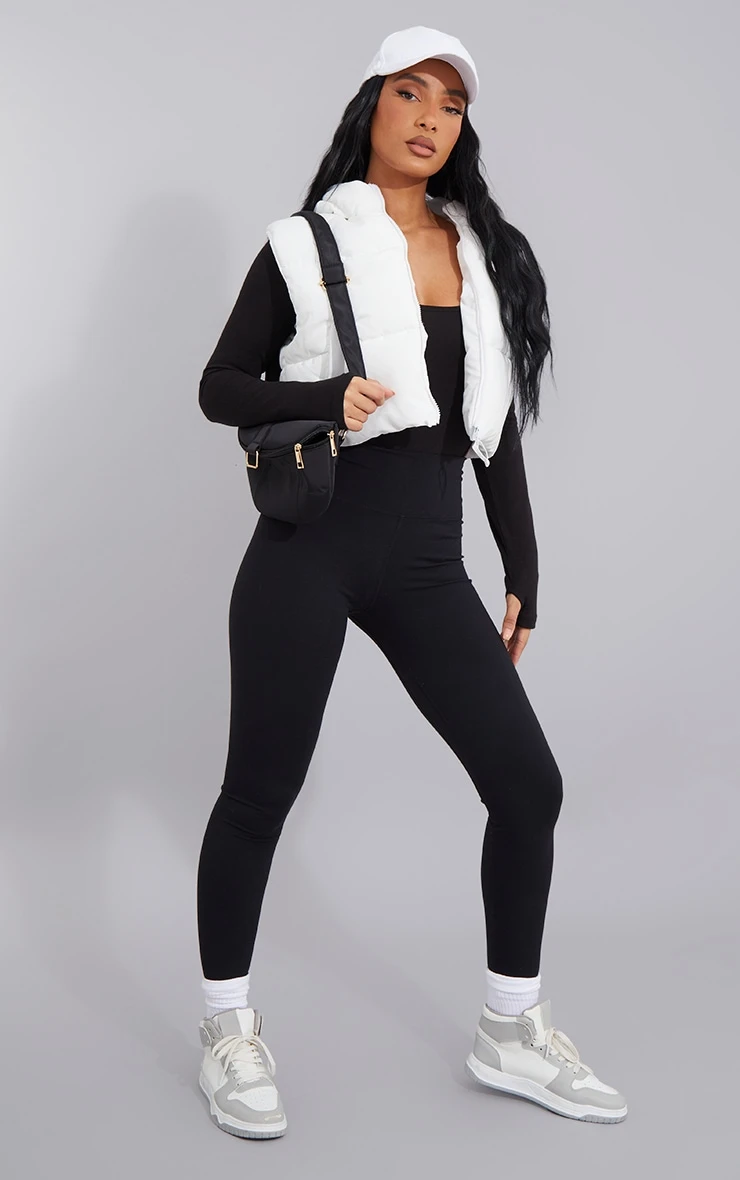 Prettylittlething White Hooded Cropped Vest White 2 Prettylittlething White Hooded Cropped Vest White - Image 2