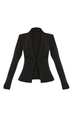 Prettylittlething Avani Black Suit Jacket Black -Prettylittlething da4b0f662a10e100c73900f47afea25b8d98693a CLQ7701 3