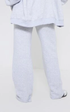 PRETTYLITTLETHING Ash Grey Logo Badge Wide Leg Sweatpants Ash Grey -Prettylittlething e3f7ce03ccf7e1467023ac9ae74516d2c58358f2 cnf8467 3