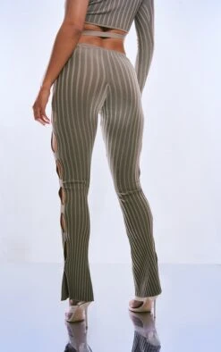 Prettylittlething Taupe Two Tone Knit Cut Out Side Leggings Taupe -Prettylittlething e720712f6afb1963861ee848298d10ce467b7f9e cnb6399 3