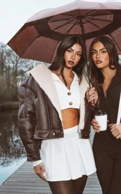 Prettylittlething Cream Stretch Woven Tailored Asymmetric Hem Cropped Blazer Cream -Prettylittlething e8d7937b5efe97e681db4f48468b2f31dc5a9db8 CNH3054 4