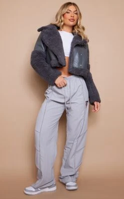 Prettylittlething Grey Statement Borg Trim Faux Leather Aviator Jacket Grey -Prettylittlething eaf5d63182a4e800e4f5f183fa78318c1aa25e0e cnf4909 3