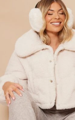 Prettylittlething Cream Borg Cropped Puffer Coat Cream -Prettylittlething ec292cec48cb548dacf780ded4cbed8389b6d221 cnf7611 4