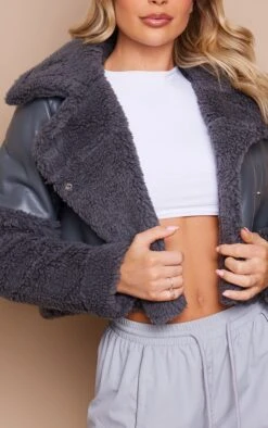 Prettylittlething Grey Statement Borg Trim Faux Leather Aviator Jacket Grey -Prettylittlething ef8fce95453e0526cdab9387be89092db1251fc1 cnf4909 4