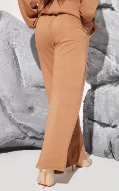 Prettylittlething Chocolate New York Embroidered Straight Leg Sweatpants Chocolate -Prettylittlething f249825f32fc9ec935ba9026d0e85f9b948ab824 cng1739 3