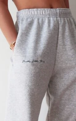 PRETTYLITTLETHING Grey Embroidered Cuffed Sweatpants Grey -Prettylittlething f9a00e4b33f48ac0a7dbb76c755441cd329b7bec CMU3483 4