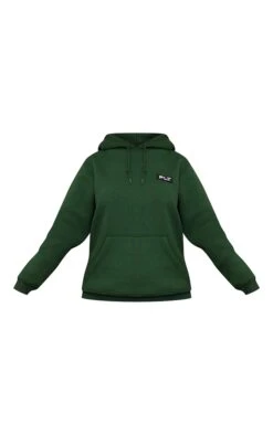 PRETTYLITTLETHING Forest Green Logo Badge Detail Oversized Hoodie Forest Green -Prettylittlething fc626f4ca504918fb5374dd18d0235f420acfda3 cmv1199 5