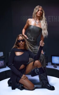 Prettylittlething Black Asymmetric Knitted Top Black